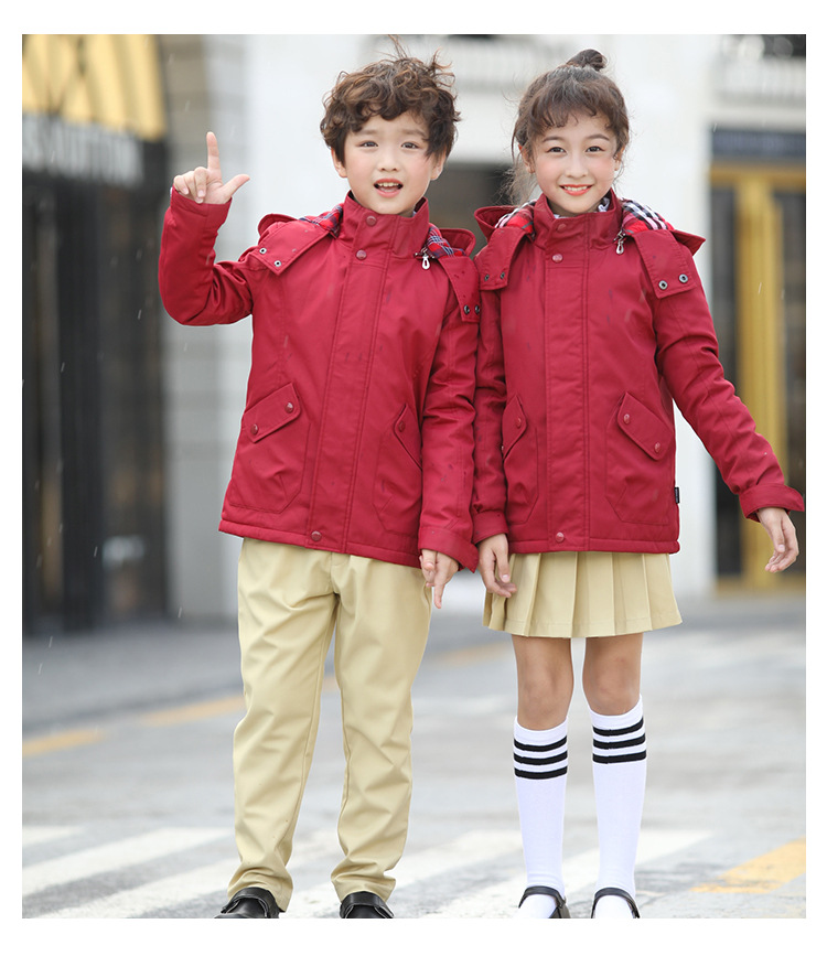 中小學生秋冬款紅色沖鋒衣套裝校服定制